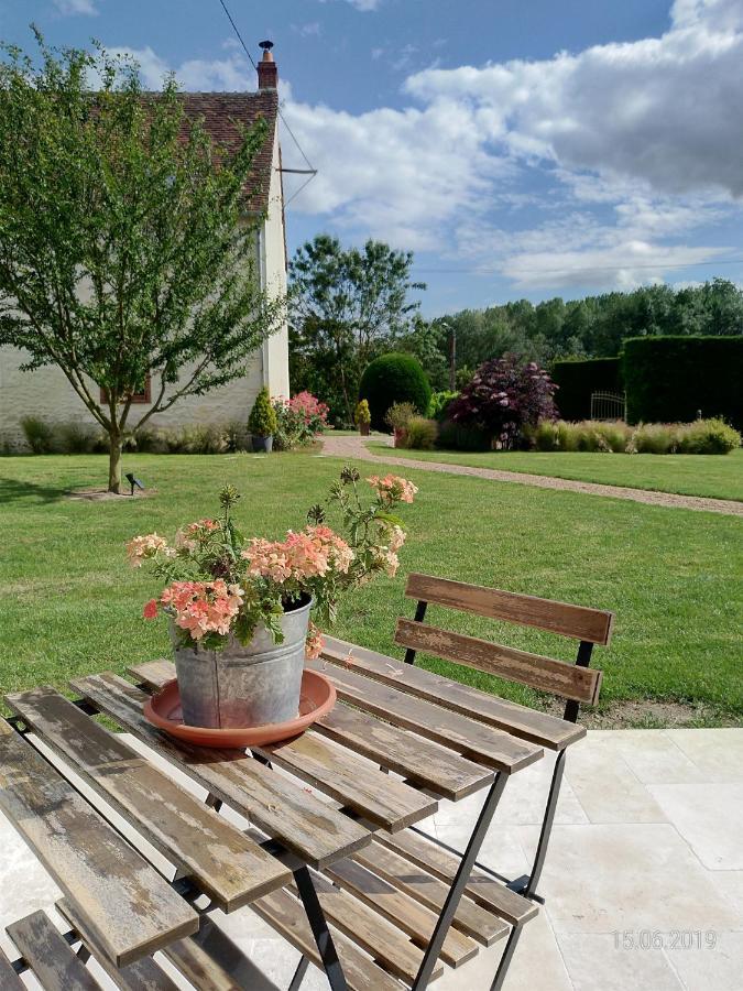 Bed and Breakfast Les Trois Provinces Couffy Экстерьер фото