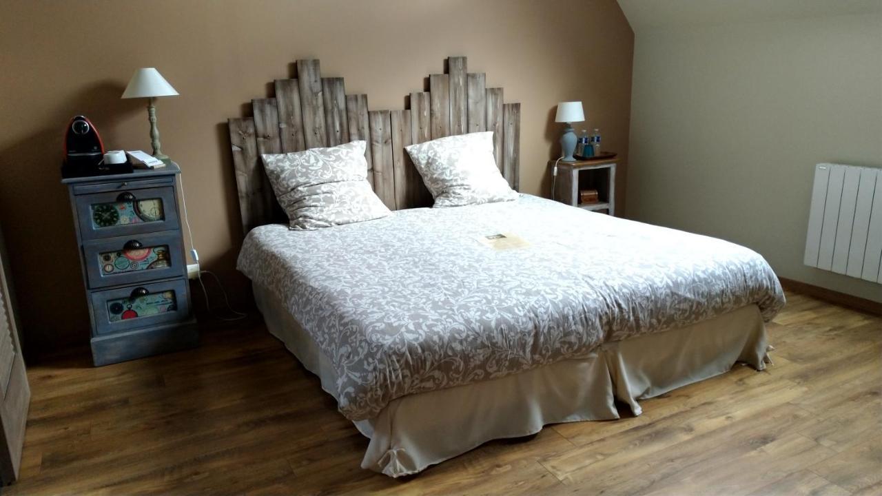 Bed and Breakfast Les Trois Provinces Couffy Экстерьер фото