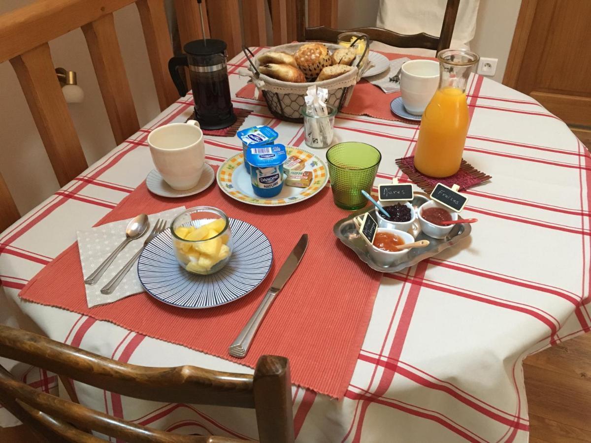 Bed and Breakfast Les Trois Provinces Couffy Экстерьер фото