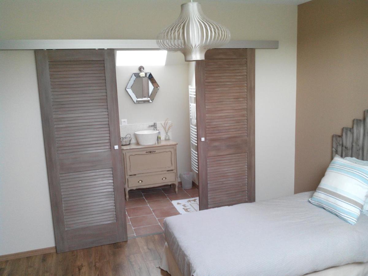 Bed and Breakfast Les Trois Provinces Couffy Экстерьер фото